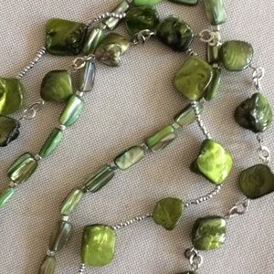 Green glass stone necklace
